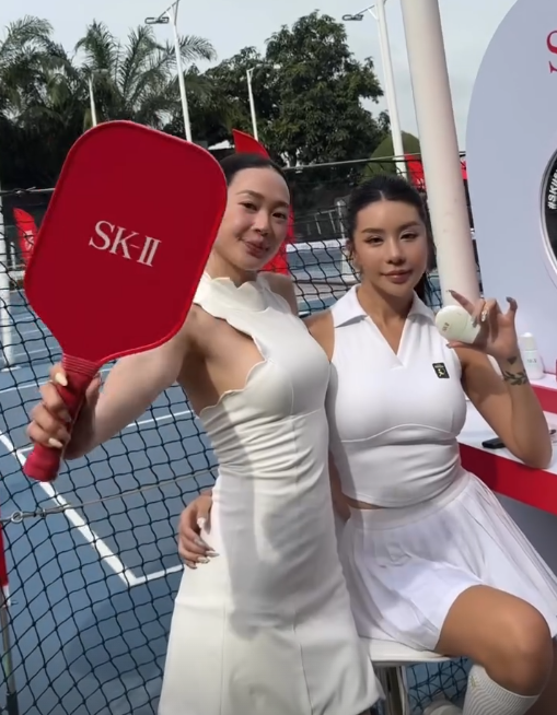 Sân pickleball nóng nhất hôm nay: Loạt hot girl tụ họp, nhan sắc cỡ này vẫn bị body shaming?- Ảnh 15. Sân pickleball nóng nhất hôm nay: Loạt hot girl tụ họp, nhan sắc cỡ này vẫn bị body shaming?- Ảnh 15.