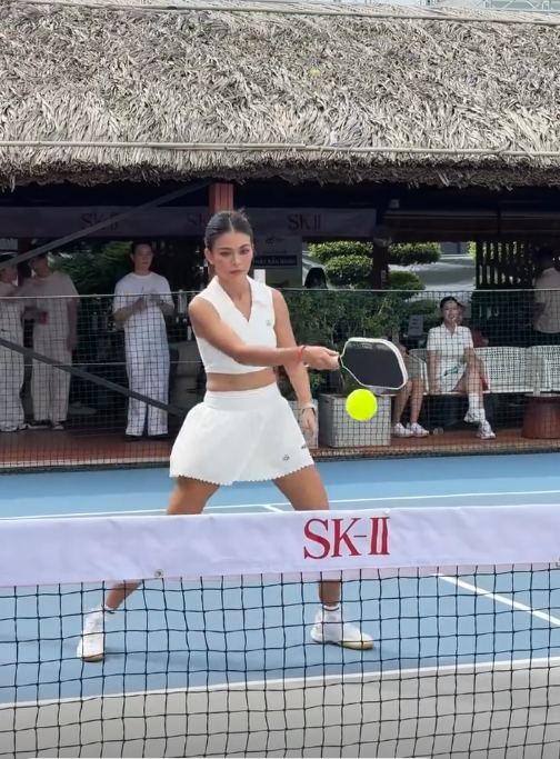 Sân pickleball nóng nhất hôm nay: Loạt hot girl tụ họp, nhan sắc cỡ này vẫn bị body shaming?- Ảnh 13. Sân pickleball nóng nhất hôm nay: Loạt hot girl tụ họp, nhan sắc cỡ này vẫn bị body shaming?- Ảnh 13.