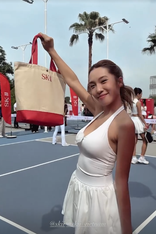 Sân pickleball nóng nhất hôm nay: Loạt hot girl tụ họp, nhan sắc cỡ này vẫn bị body shaming?- Ảnh 11. Sân pickleball nóng nhất hôm nay: Loạt hot girl tụ họp, nhan sắc cỡ này vẫn bị body shaming?- Ảnh 11.