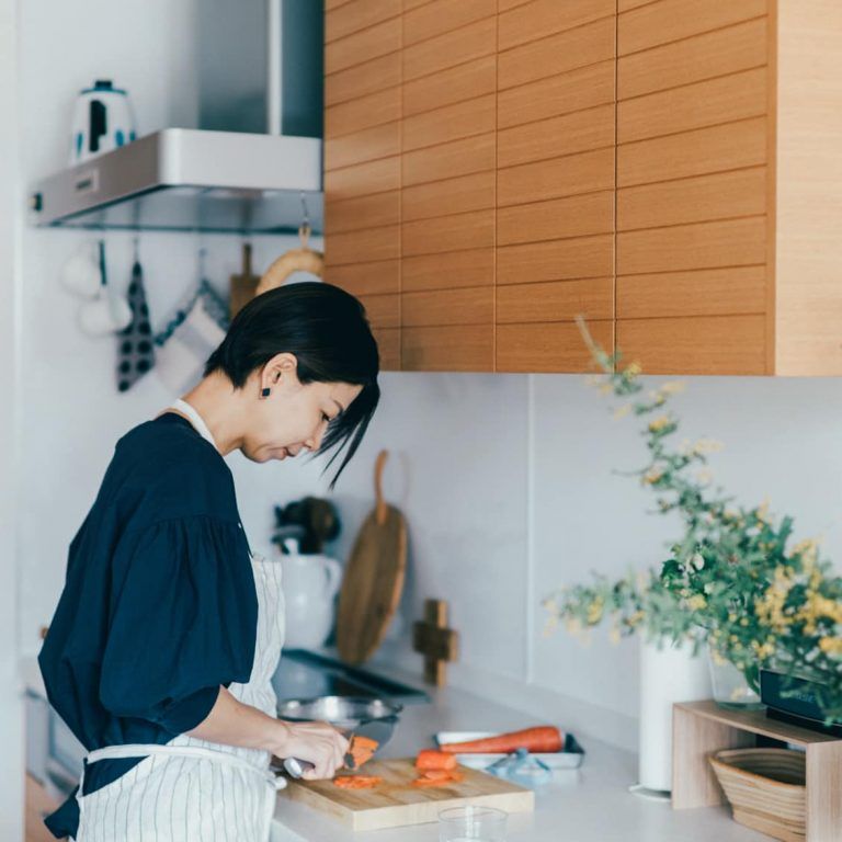 Từ "rơi tự do" đến ổn định: Hành trình 6 tháng vực dậy tài chính của một phụ nữ tuổi 47- Ảnh 2.