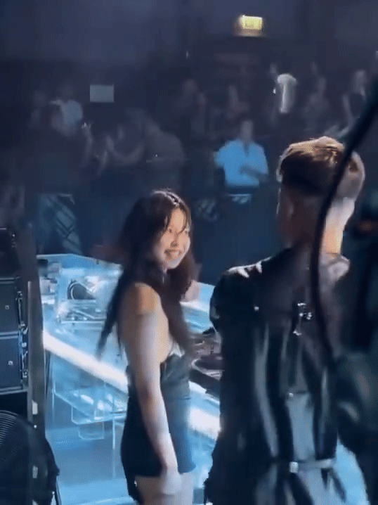 Có ai cuốn hơn Jennie (BLACKPINK): Đi quẩy mà vẫn "xinh iu" đến thế này!- Ảnh 7.