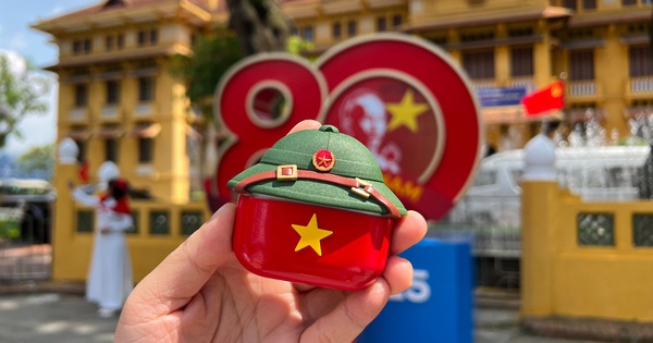 Viettel Store khởi động chương trình "Tự hào yêu nước" mừng 80 năm Quốc khánh 2/9- Ảnh 1.