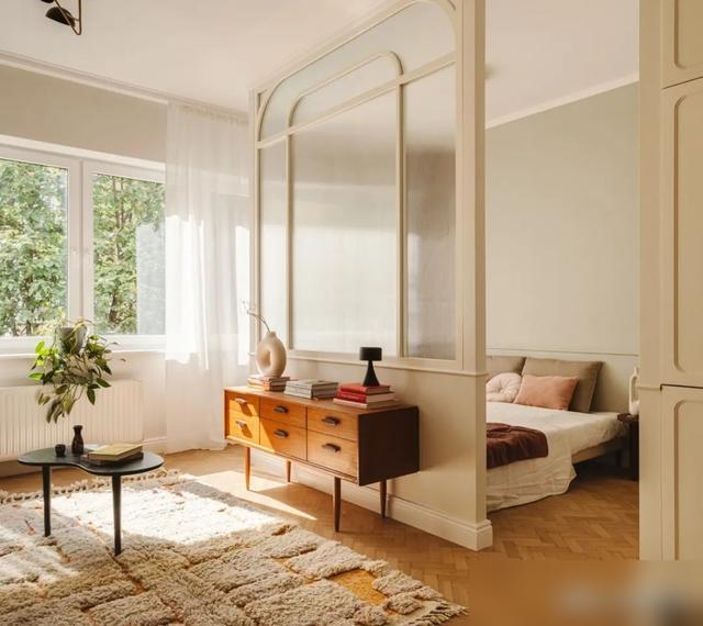 Người phụ nữ 56 tuổi sống một mình trong căn hộ 35m²: Bước vào mới thấy thế nào là thanh lịch và đáng sống- Ảnh 8.