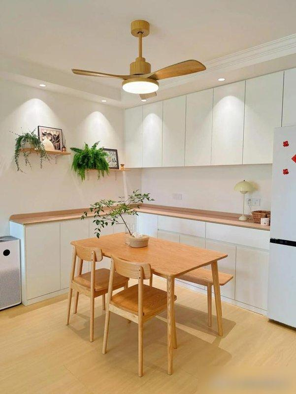 Không cần nhiều đồ đắt tiền - nhà người phụ nữ trung niên này vẫn sạch sẽ, giàu có và sang trọng bất ngờ- Ảnh 6.