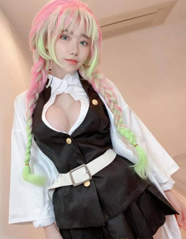 Eimi Fukada cosplay loạt mỹ nhân anime với thần thái chuẩn đến từng milimet- Ảnh 4.