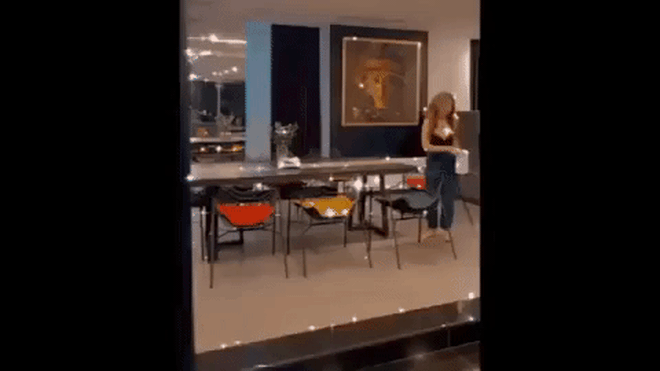 Penthouse 2 tầng rộng 400m2 ở TP.HCM: Nơi Hoàng Thuỳ Linh dưỡng thai, Đen Vâu lên chức bố- Ảnh 6.