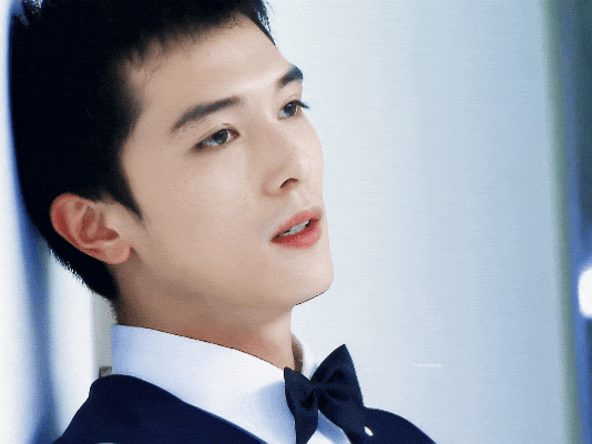 “Búp bê showbiz” sinh con đầu lòng: Bố mẹ visual cực phẩm thì con còn đẹp đến cỡ nào?- Ảnh 2.
