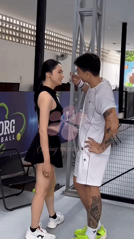 Bắt gặp Hương Giang và Phú Cường tình bể bình trên sân pickleball, hoá ra bí quyết giữ dáng là tập luyện thế này- Ảnh 1.