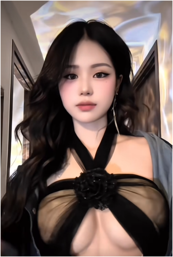 Nữ streamer "giãy nảy" khi bị nói diện đồ hở bạo, còn tung video hậu trường chứng minh- Ảnh 4.