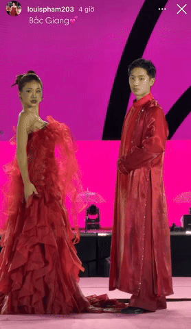 Louis Phạm bị bạn trai Việt kiều giẫm váy, "vồ ếch" trên sân khấu, "đàng trai" thẳng lưng bỏ đi gây tranh cãi- Ảnh 1.