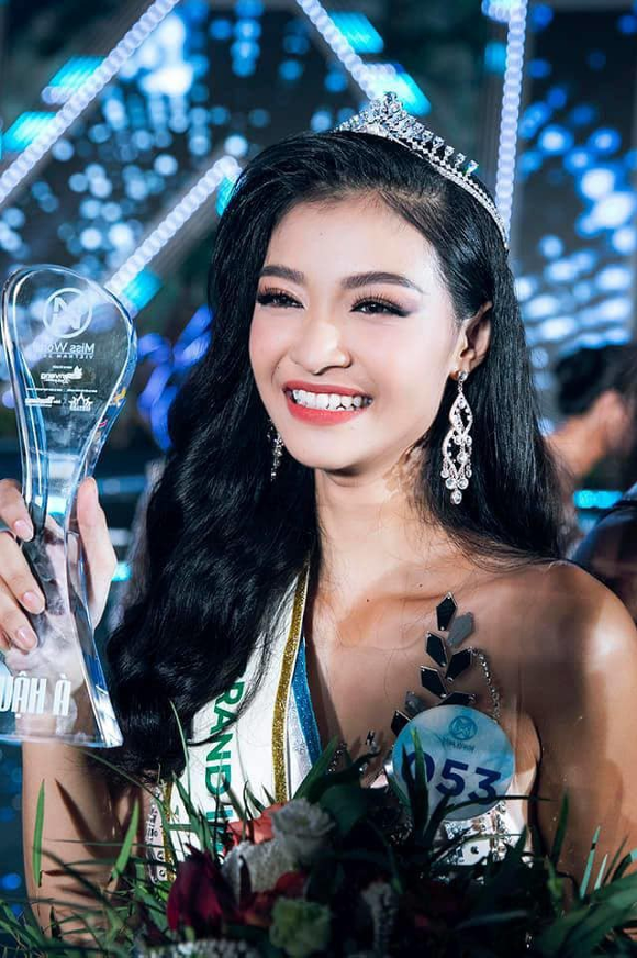 Á hậu Việt bị chê nhan sắc: Quyết "dao kéo" đến không thể nhận ra, vướng tin có con với bác sĩ thẩm mỹ- Ảnh 1.