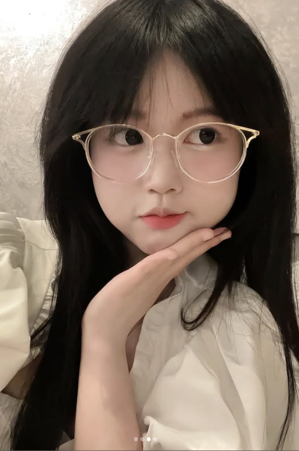 Cosplay Bạch Tuyết, hot girl Instagram gây "sốt" với vẻ đẹp lấn át bản gốc- Ảnh 13.