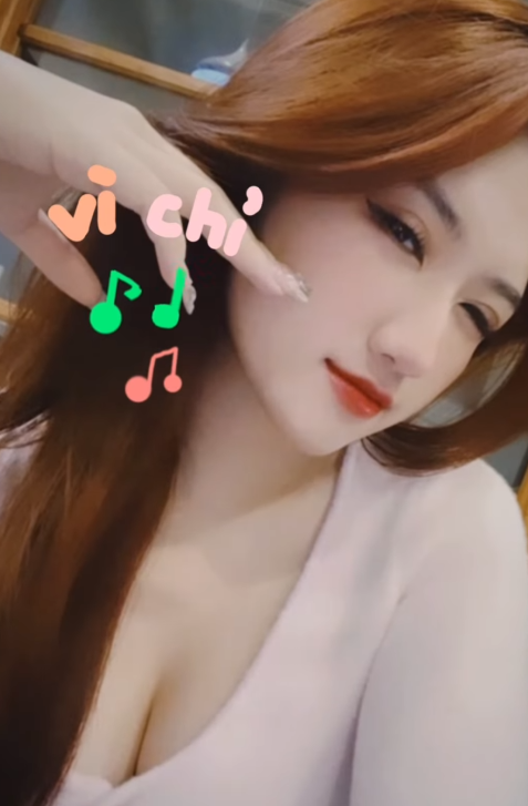 Không chỉ rạng rỡ trên sóng truyền hình, nhan sắc đời thường của nữ MC còn gây "choáng" vì gợi cảm cực độ!- Ảnh 9.