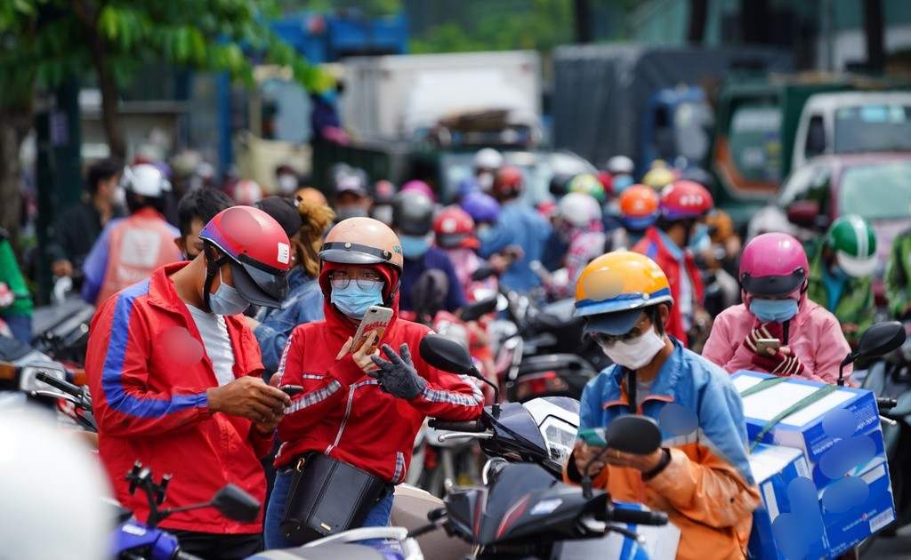 30 cốc chè - 1 người mất việc, 1 người bị kỷ luật và sự "vô can" của nền tảng công nghệ- Ảnh 3.