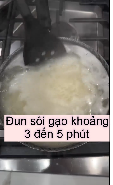 Tôi đã thử gội đầu bằng nước gạo pha đá lạnh, không ngờ tóc chắc khỏe và óng mượt trông thấy- Ảnh 5.
