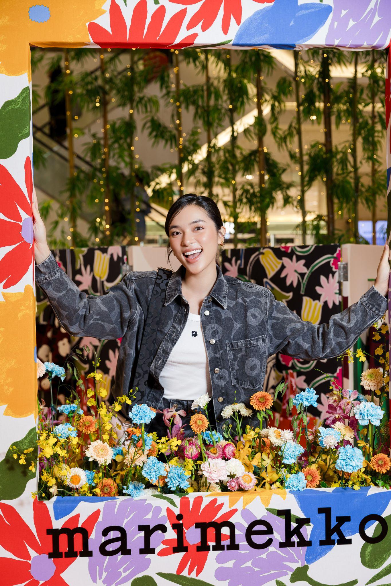 Giới mộ điệu đổ bộ check-in “cánh đồng hoa” đến từ nhà mốt thời trang Bắc Âu Marimekko- Ảnh 5. Giới mộ điệu đổ bộ check-in “cánh đồng hoa” đến từ nhà mốt thời trang Bắc Âu Marimekko- Ảnh 5.