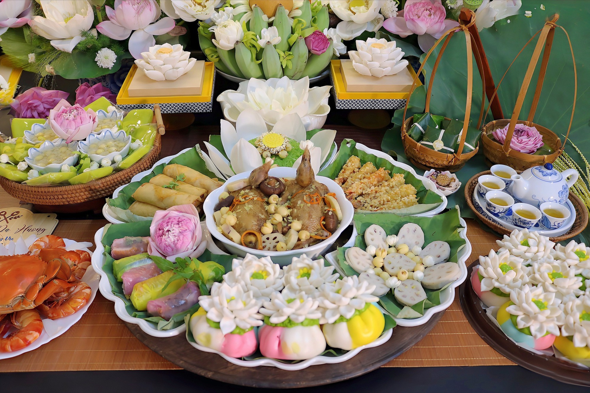 Ngày mùng 1 tháng 7 Âm lịch: Mâm cúng gồm những gì và bày thế nào để chiêu lộc, đón may mắn?- Ảnh 1.