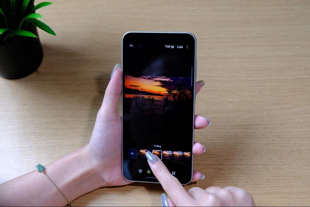 Cuộc chơi AI thay đổi: Galaxy A56 5G mang sức mạnh AI flagship xuống tầm giá 10 triệu đồng- Ảnh 4.