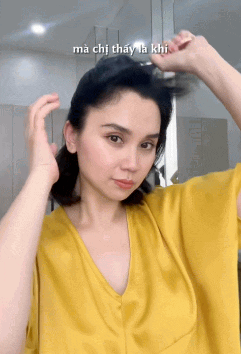 Tuổi 40, "chị bán gạo" làm một hành động này 100 lần mỗi tối, để có mái tóc suôn mượt, chắc khỏe- Ảnh 1.