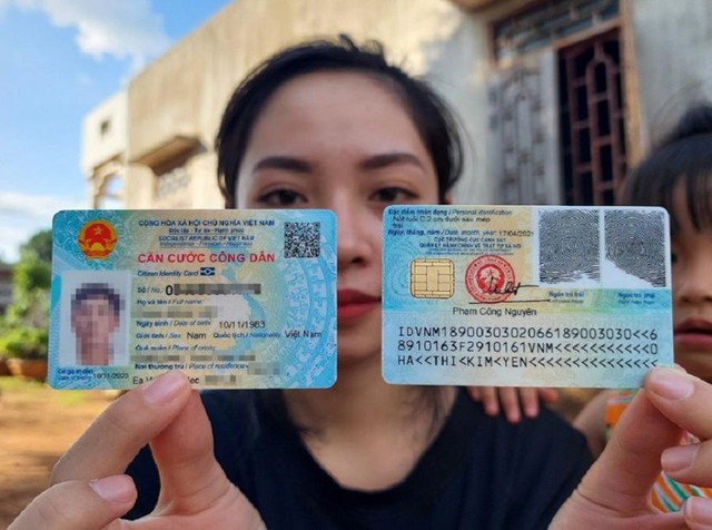 Những ai phải đổi Căn cước ngay trong năm 2025, nếu không sẽ bị phạt tiền, khóa tài khoản ngân hàng? - Ảnh 1.