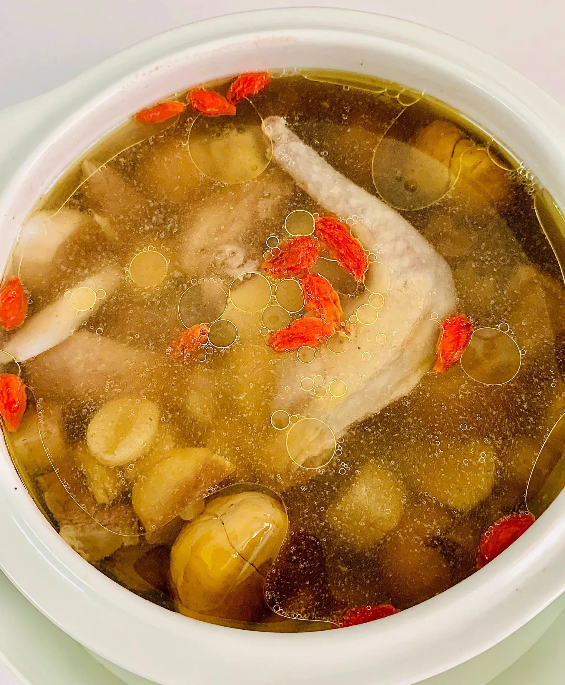 Càng ngoài 40 tuổi càng cần: 3 món ăn bổ khí huyết giúp da dẻ hồng hào, cơ thể tràn năng lượng- Ảnh 6.