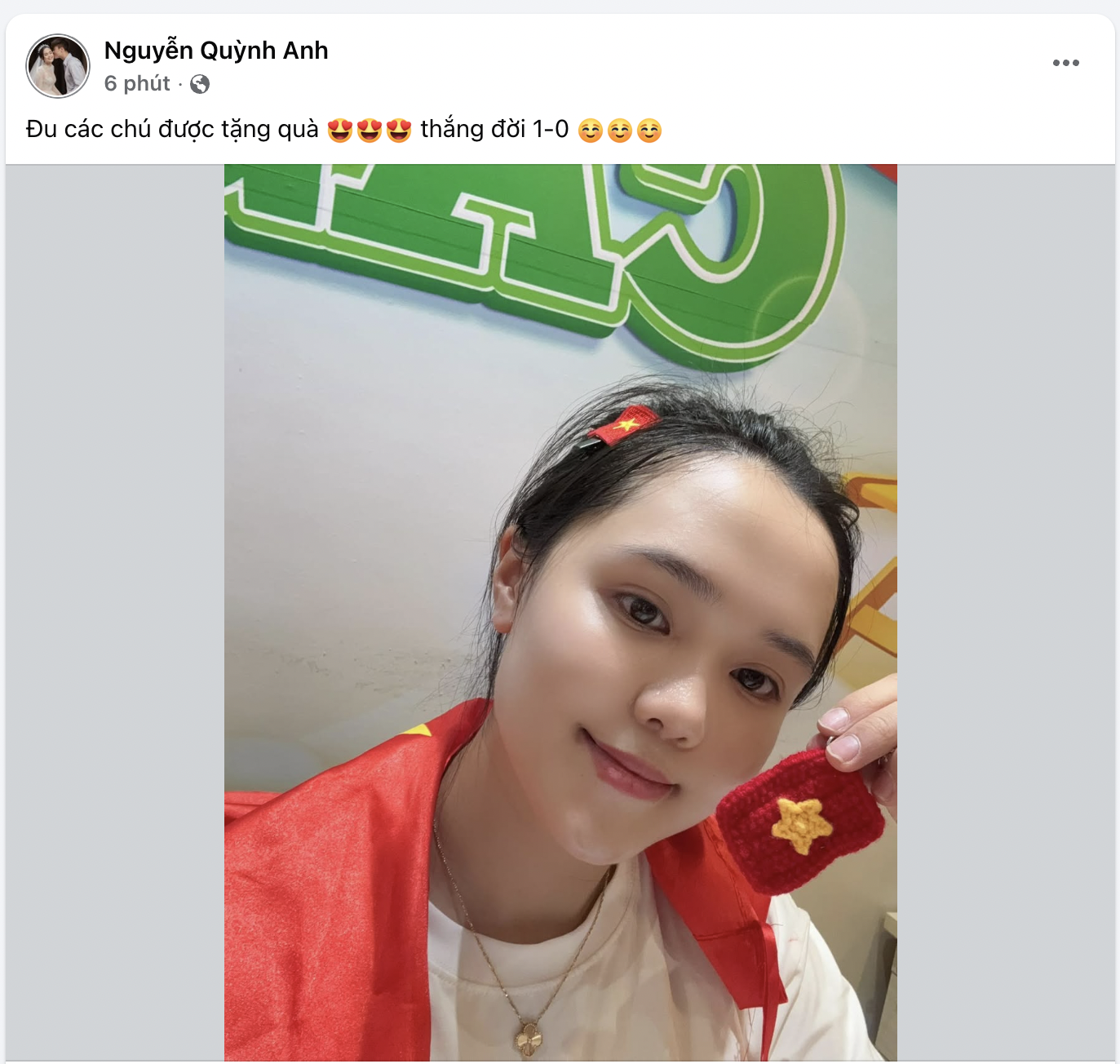 Quỳnh Anh - vợ Duy Mạnh "bám rào" đu concert quốc gia được chiến sĩ tặng quà, hạnh phúc "thắng đời 1-0"- Ảnh 1.