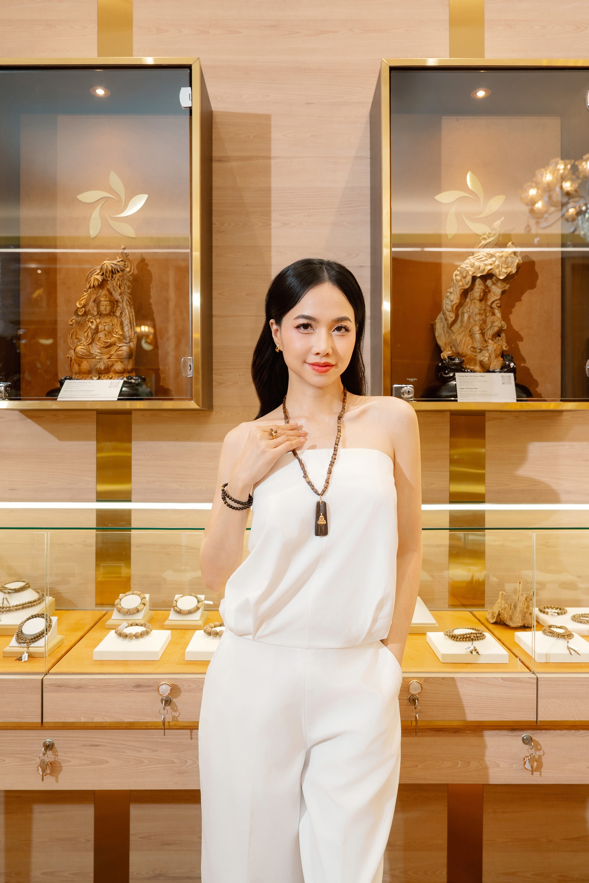 Thiên Mộc Hương & Đinh Ngọc Diệp: "Mở khóa" nội lực bằng di sản trầm Việt- Ảnh 3.