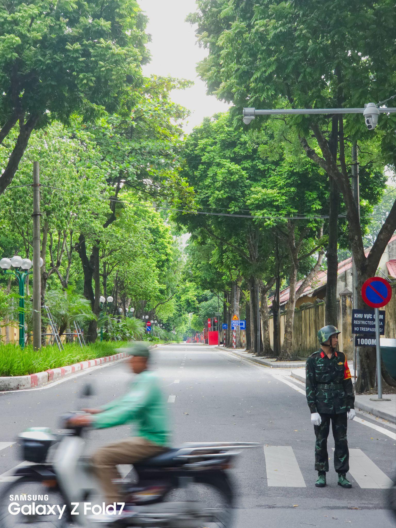 Gập mở khoảnh khắc tự hào từ những người âm thầm góp sức cho đại lễ- Ảnh 3.