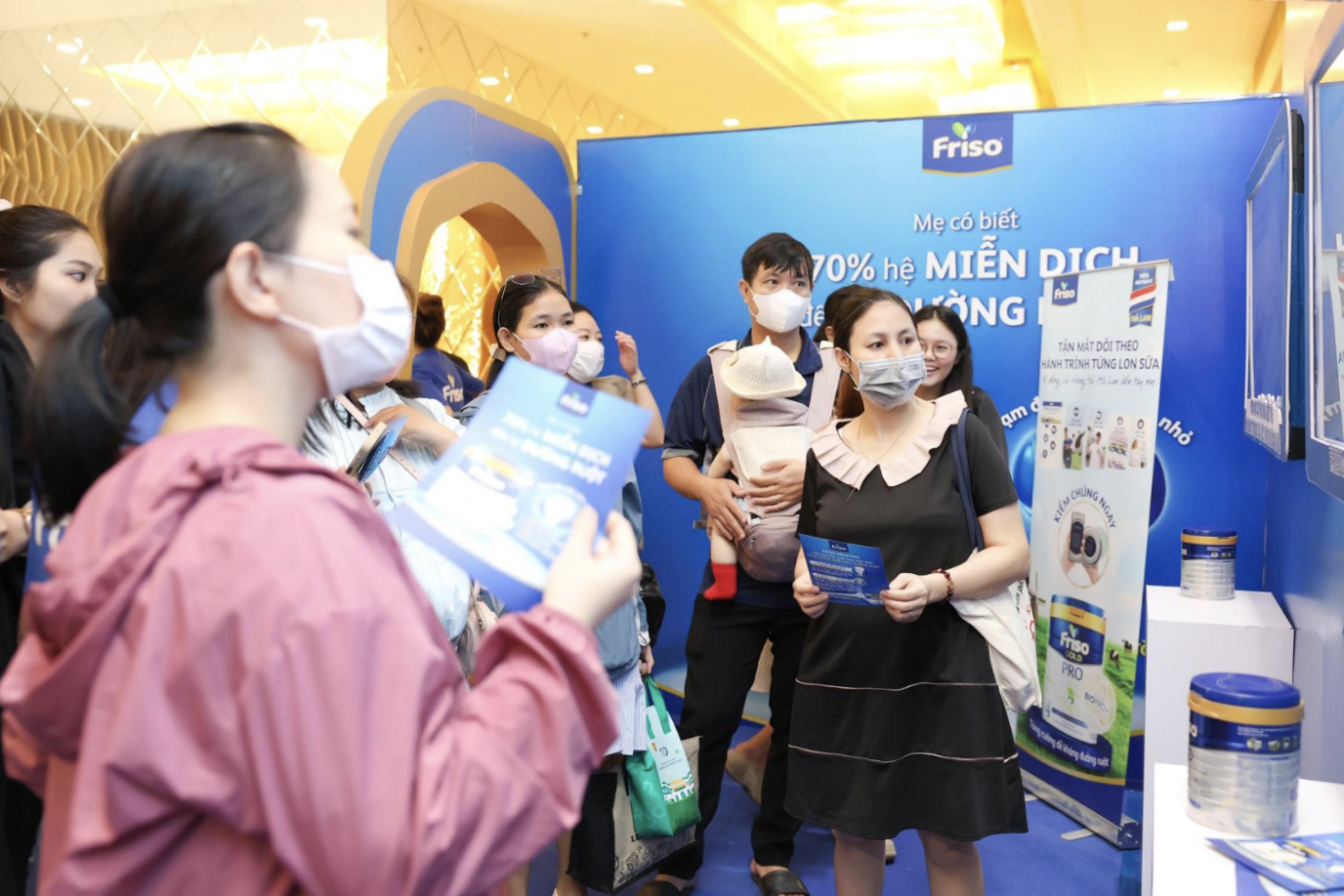 Hội thảo tiền sản AVAKids kết hợp Friso: mở ra hành trình thai kỳ hạnh phúc cho hàng trăm mẹ bầu- Ảnh 2.