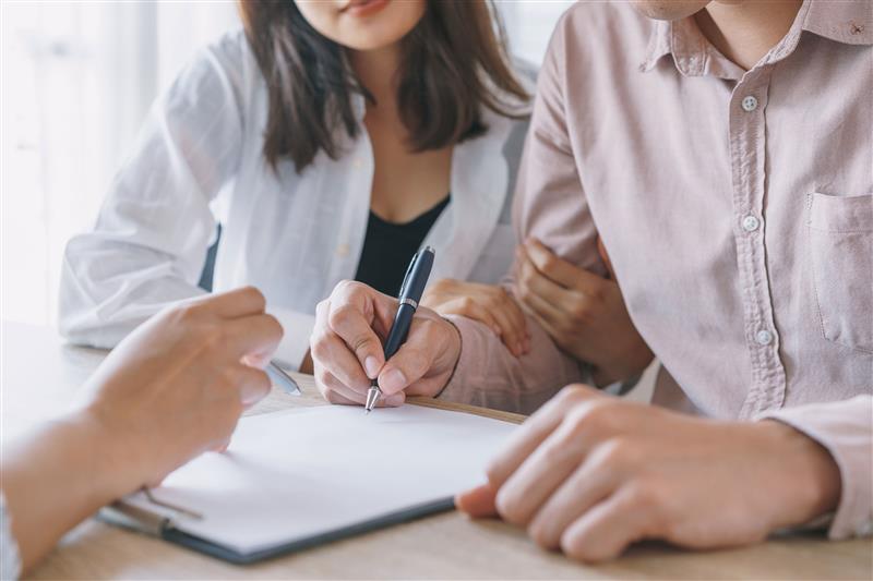 1 phút hiểu bảo hiểm: Có nên mua thêm sản phẩm bảo hiểm bán cùng?- Ảnh 2.