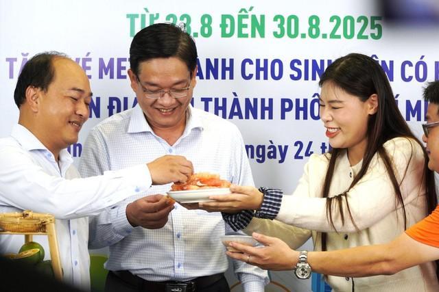 Tuần lễ "Vươn mình Nông sản Vĩnh Long": Kết nối hạ tầng – nâng tầm nông sản Việt- Ảnh 2. Tuần lễ "Vươn mình Nông sản Vĩnh Long": Kết nối hạ tầng – nâng tầm nông sản Việt- Ảnh 2.