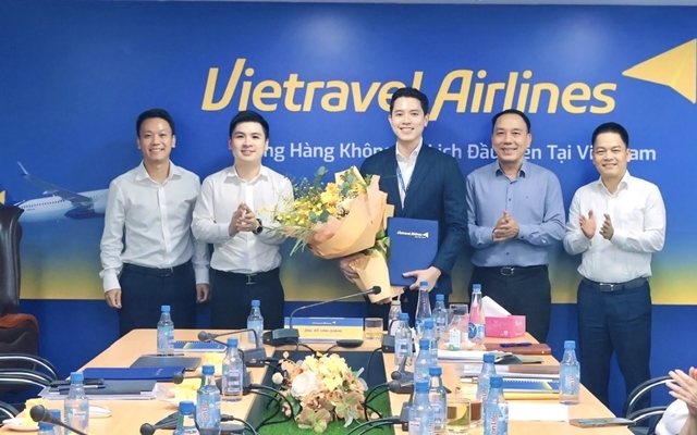 Bức ảnh đáng bàn của chủ tịch và giám đốc hãng hàng không vốn điều lệ 2.600 tỷ đồng- Ảnh 5.