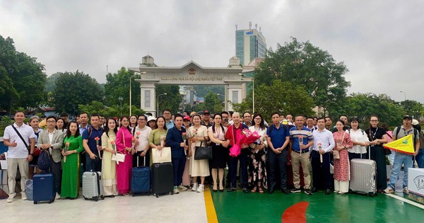 Famtrip Châu Hồng Hà: Hành trình khảo sát du lịch vùng biên chào mừng Quốc khánh 2/9- Ảnh 1.