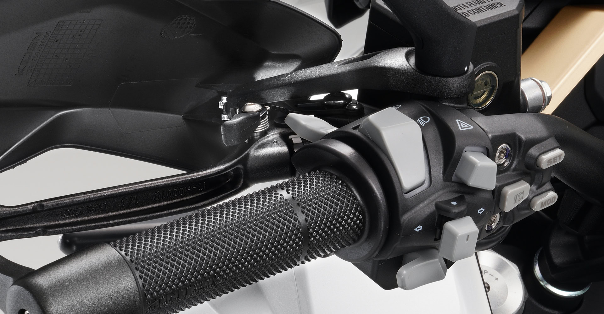 Vừa ra mắt Việt Nam xe tay ga dân phượt thích mê: Sức mạnh và công nghệ vượt xe Honda, Yamaha, giá rẻ hơn- Ảnh 6.