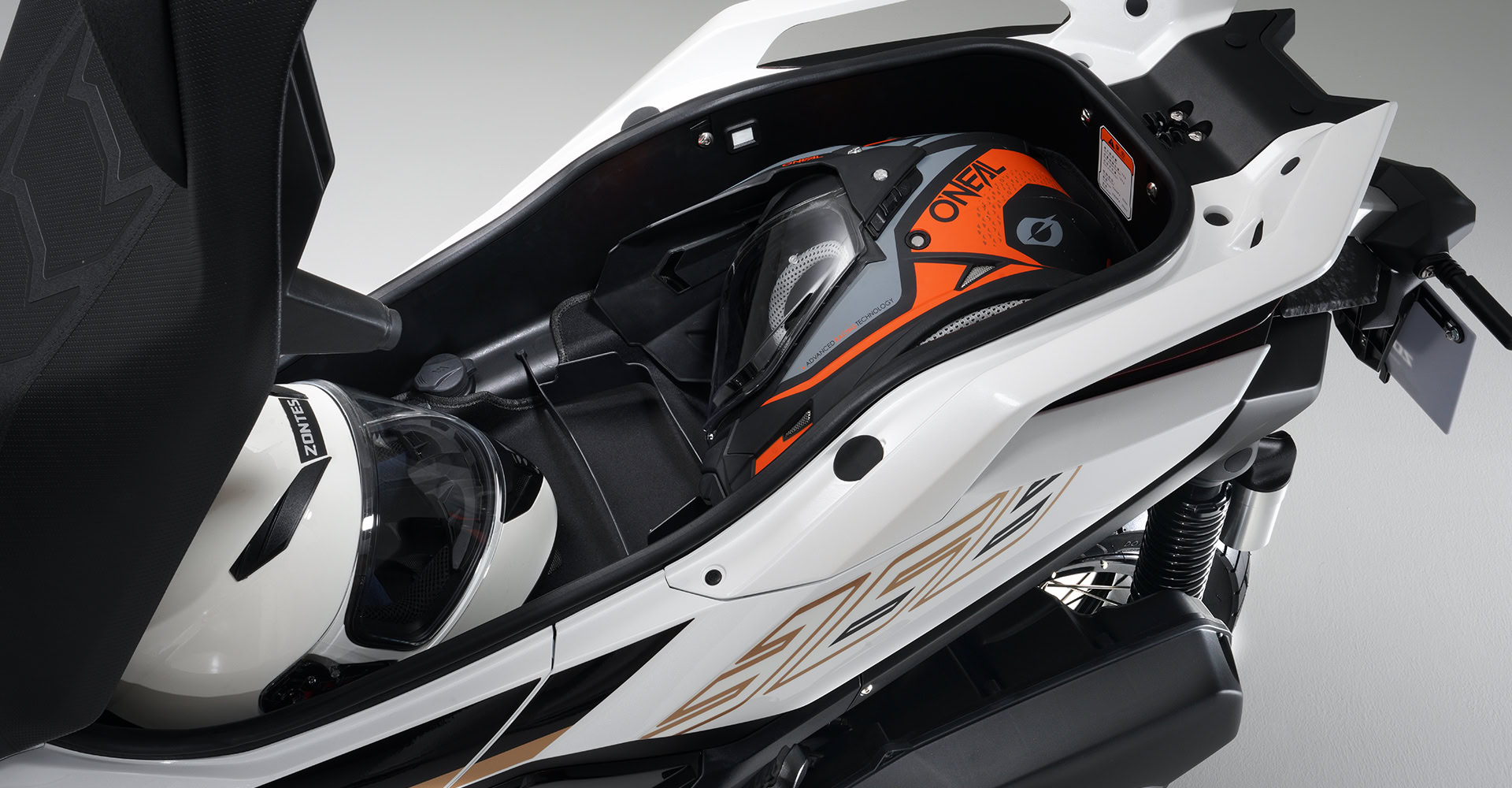 Vừa ra mắt Việt Nam xe tay ga dân phượt thích mê: Sức mạnh và công nghệ vượt xe Honda, Yamaha, giá rẻ hơn- Ảnh 8.