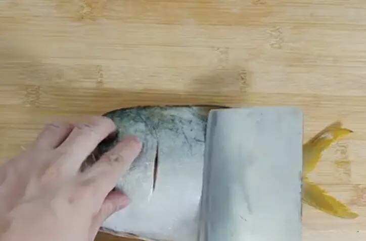 "Làm sao để hấp cá chim thơm ngon, mềm mại, đậm đà mà không tanh?": Đầu bếp lâu năm sẽ chỉ mẹo từ A-Z- Ảnh 3.