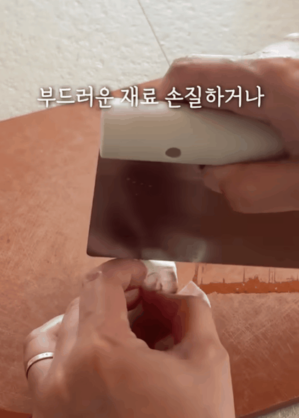 Không phải nồi niêu xoong chảo, đây mới là 6 món đồ nhà bếp khiến các bà nội trợ Hàn Quốc "mê mệt"- Ảnh 6.