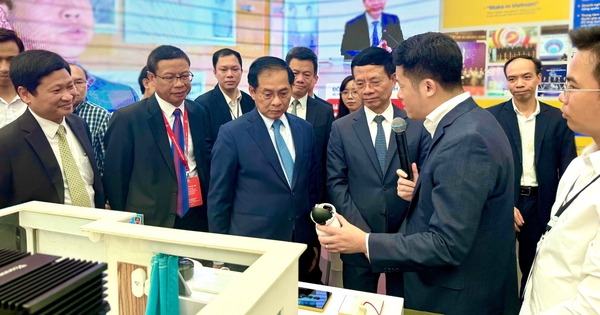 Vconnex khẳng định vị thế công nghệ số tại Triển lãm Thành tựu Đất nước 2025- Ảnh 1.