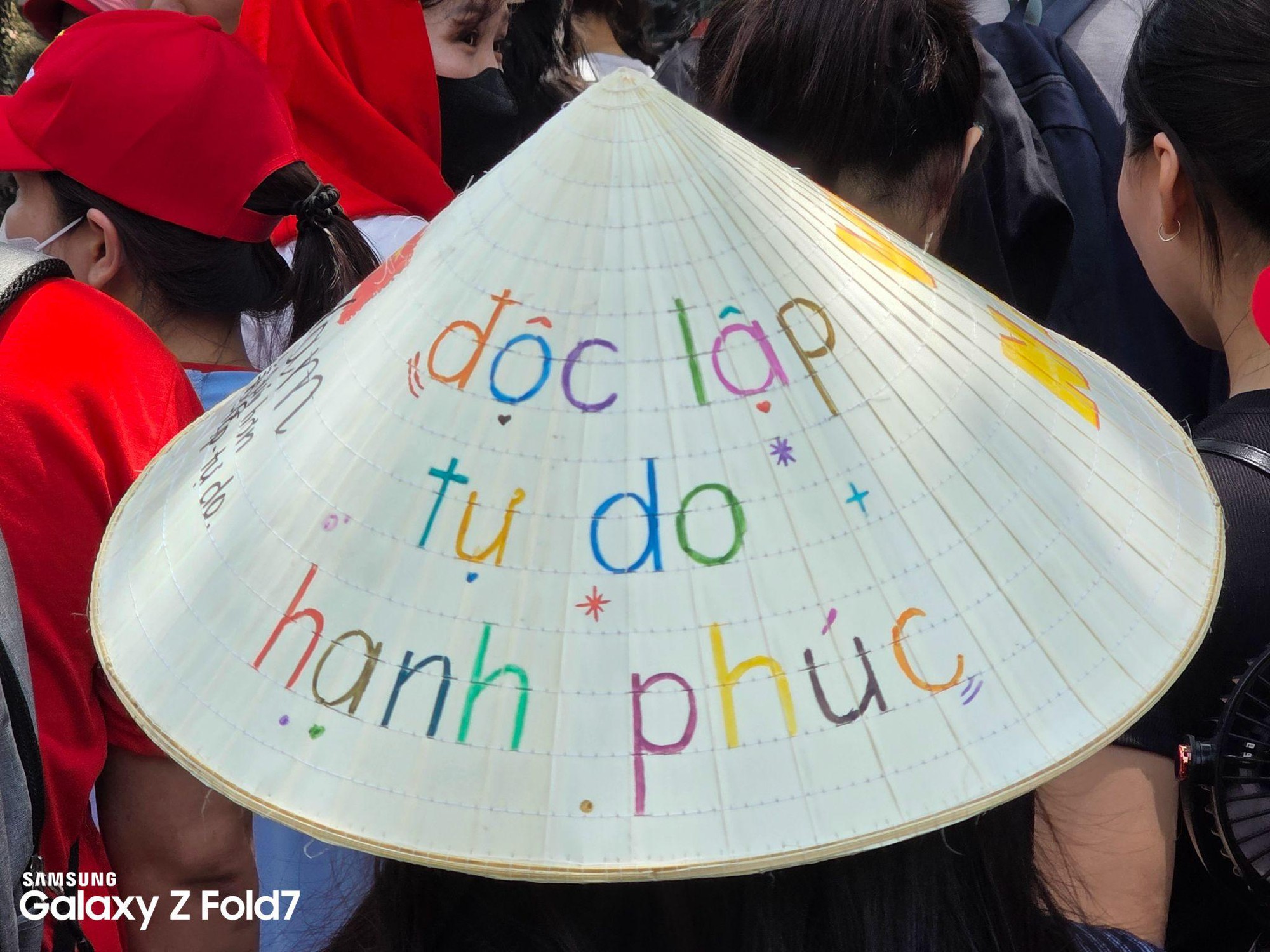 Gập mở khoảnh khắc đáng trân trọng khi quân và dân đồng lòng hòa chung nhịp thở dân tộc- Ảnh 3.
