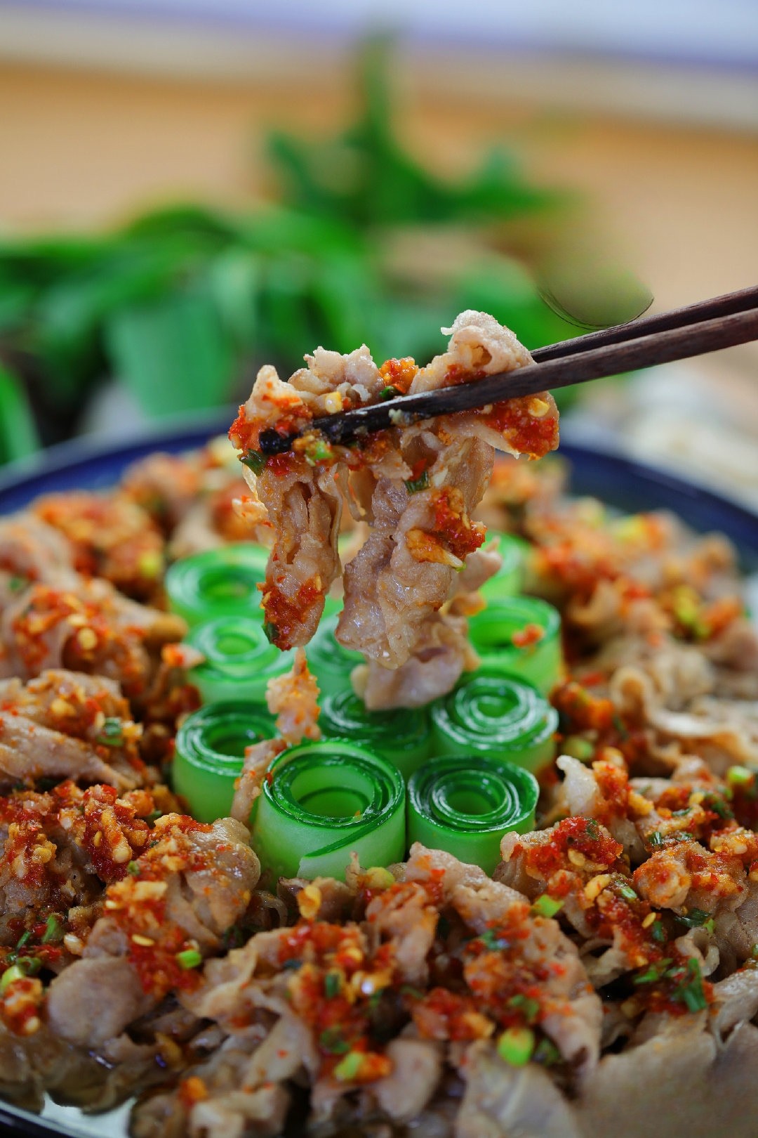 Công thức "gây nghiện": Món thịt bò cuộn sốt tỏi ngon đến mức đồng nghiệp và hàng xóm tranh nhau xin ăn- Ảnh 1. Công thức "gây nghiện": Món thịt bò cuộn sốt tỏi ngon đến mức đồng nghiệp và hàng xóm tranh nhau xin ăn- Ảnh 1.