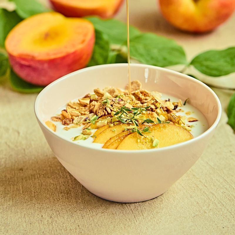 Mùa đào đến, chỉ cần 3 phút là bạn làm được món ăn cực ngon miệng, đẹp da, duy trì vẻ ngoài trẻ trung- Ảnh 6.