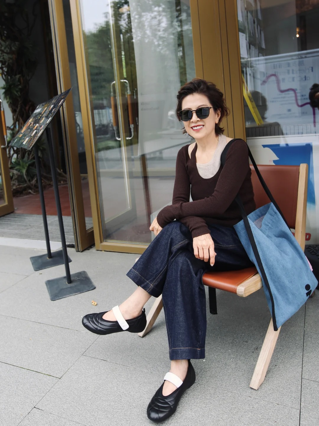 Làm blogger thời trang ở tuổi 67: Không nghỉ hưu nhàn rỗi, "bà ngoại sành điệu" chọn thời trang làm tuyên ngôn chống lão hóa- Ảnh 9. Làm blogger thời trang ở tuổi 67: Không nghỉ hưu nhàn rỗi, "bà ngoại sành điệu" chọn thời trang làm tuyên ngôn chống lão hóa- Ảnh 9.