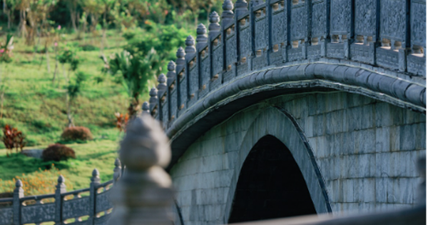Có một "Thu điếu" của tâm hồn hiện đại- Ảnh 1. Có một "Thu điếu" của tâm hồn hiện đại- Ảnh 1.