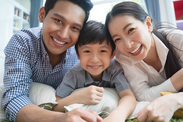Bí quyết cho một gia đình hạnh phúc nằm ở 3 câu chuyện này - Ảnh 1.