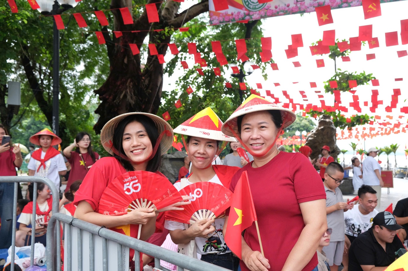 “Camp rào” xem “Concert Quốc Gia”: Bí quyết thắng đời 1-0 chỉ với trang bị nhỏ- Ảnh 2.