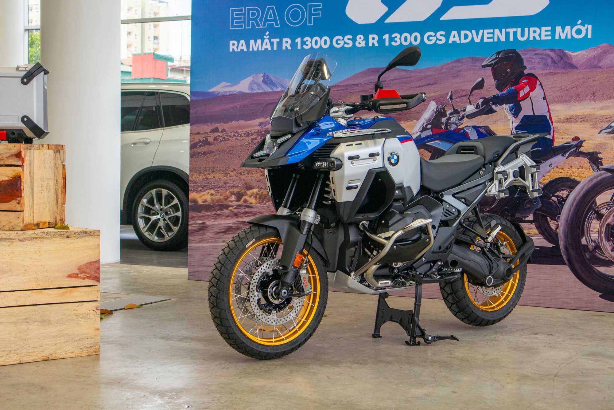 Siêu xe đi phượt đời mới vừa đến Việt Nam: Đầy bình đi 700km, CSGT cũng dùng xe này- Ảnh 5.
