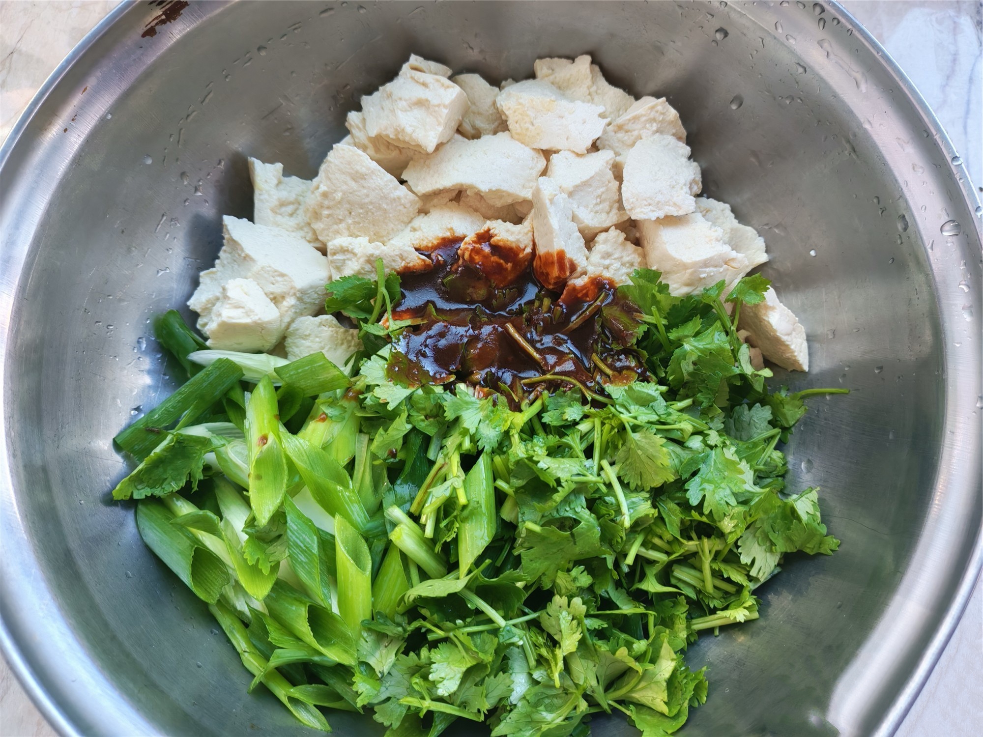 Thực đơn "lười" nâng tầm bữa cơm: Đậu phụ trộn sốt chỉ vài bước, rẻ tiền nhưng ngon hơn cả nhà hàng- Ảnh 4.