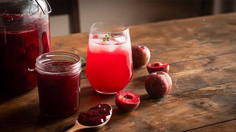 Món nước mát gan, bổ phổi và giảm sạm nám phụ nữ nên uống vào mùa hè: Nguyên liệu đang có đầy chợ Việt- Ảnh 3.