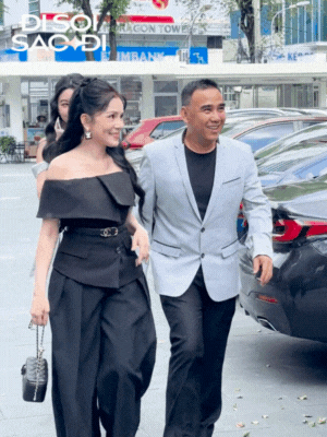 Lọ Lem nhà MC Quyền Linh lộ sắc vóc thật, vừa xuất hiện đã làm 1 hành động "đủ wow"- Ảnh 1.