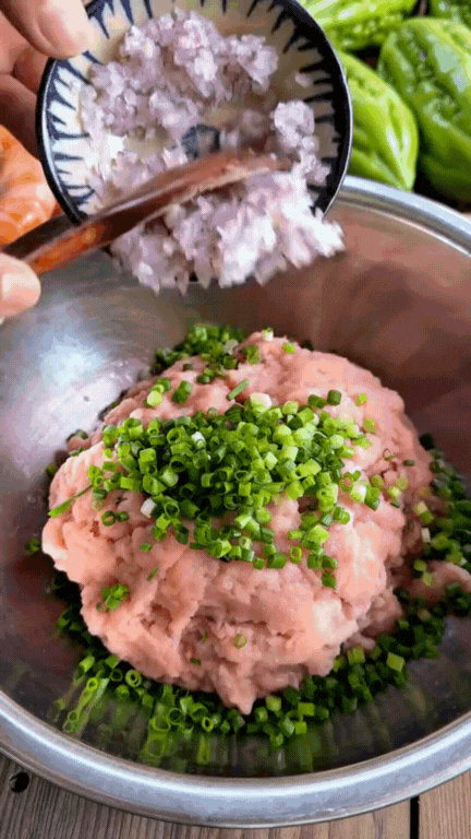 Món khổ qua nhồi thịt làm thêm bước này vừa sang xịn hơn mà ăn ngon bất ngờ, đến nhà hàng cũng phải "chào thua"- Ảnh 6.